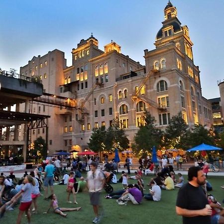 Private Hot Tub3Bd2Ba 2 Miles To Sa River Walk San Antonio Bagian luar foto