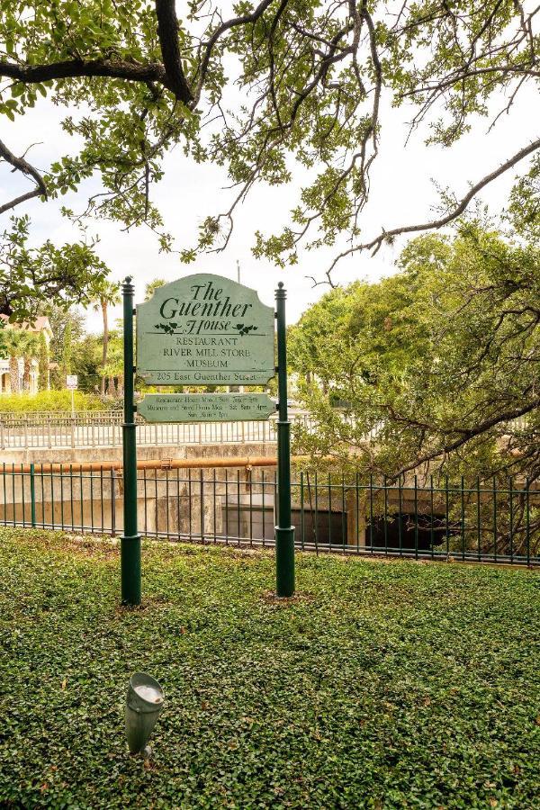 Private Hot Tub3Bd2Ba 2 Miles To Sa River Walk San Antonio Bagian luar foto