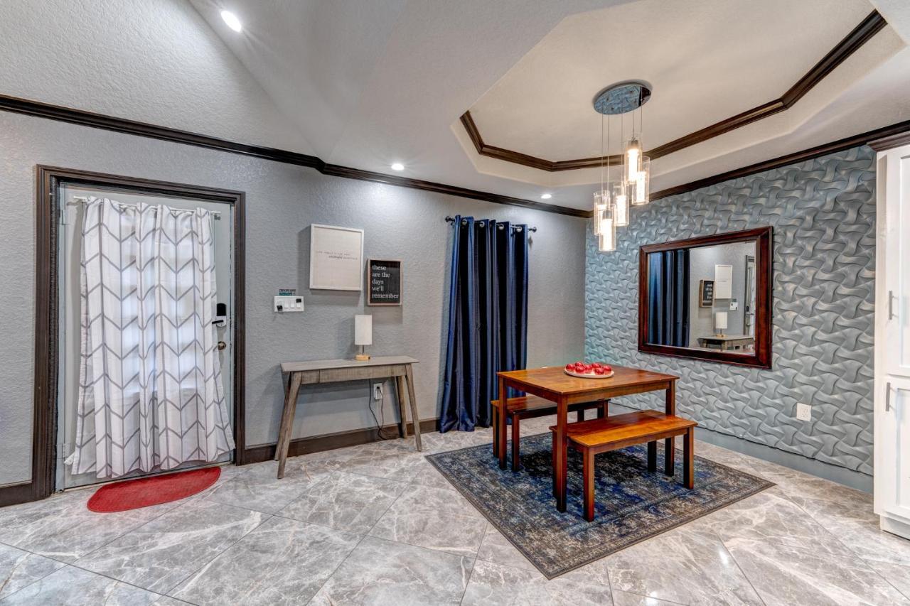 Private Hot Tub3Bd2Ba 2 Miles To Sa River Walk San Antonio Bagian luar foto