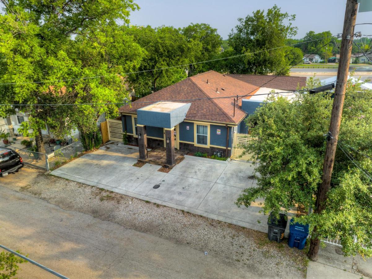 Private Hot Tub3Bd2Ba 2 Miles To Sa River Walk San Antonio Bagian luar foto